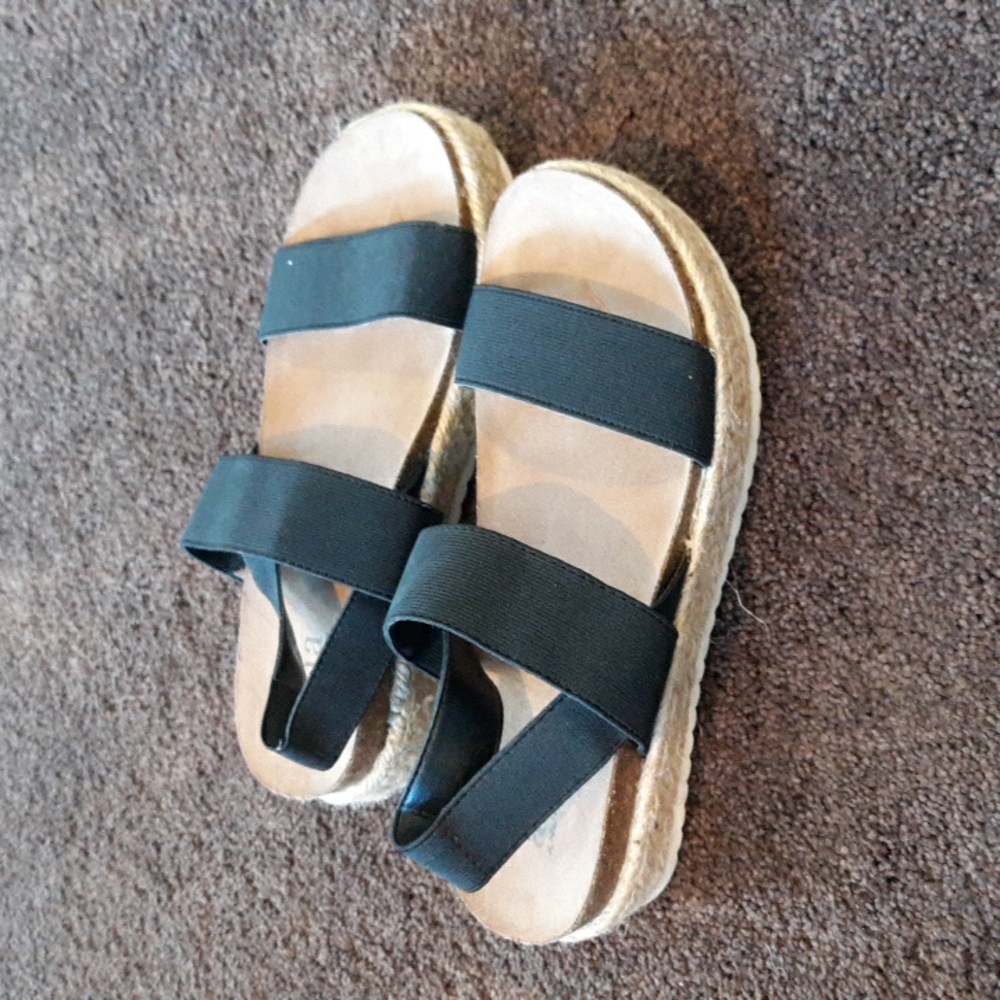Ana sandals 💥